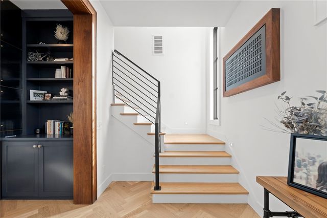 201 SW F Street, Bentonville, AR 72712