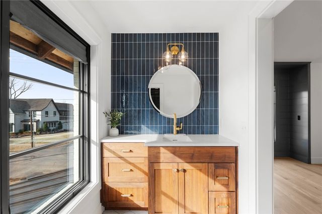 201 SW F Street, Bentonville, AR 72712