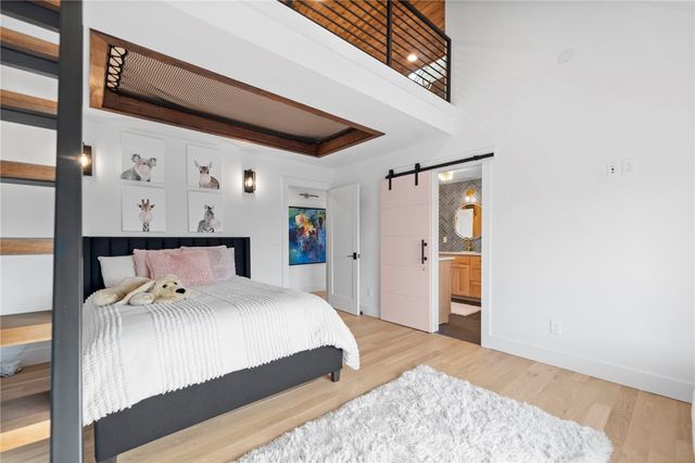 201 SW F Street, Bentonville, AR 72712