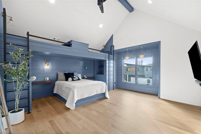 201 SW F Street, Bentonville, AR 72712