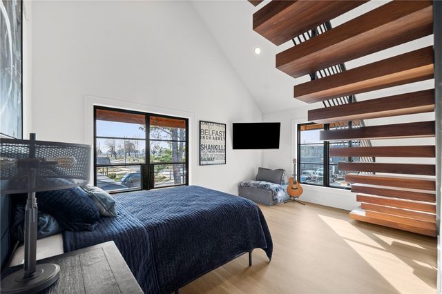 201 SW F Street, Bentonville, AR 72712