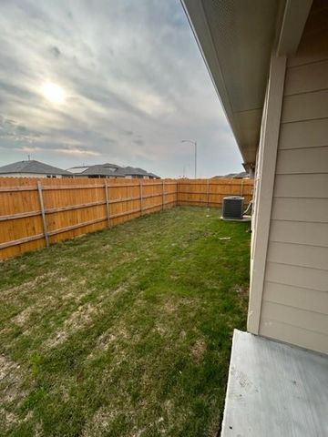 224 ROUGH HOLLOW CV, San Marcos, TX 78666