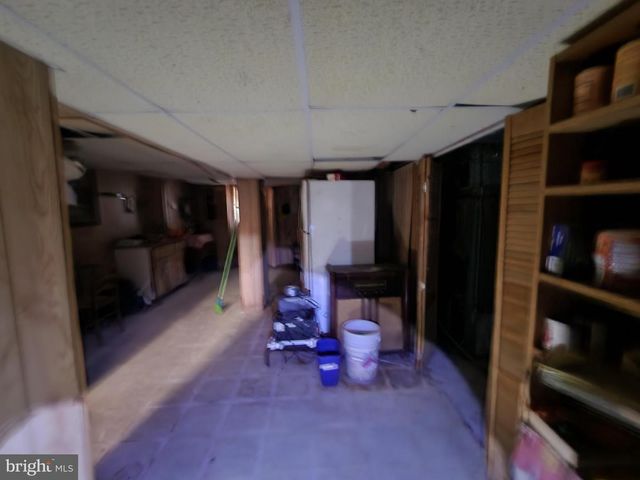 3821 STOKES DR, Baltimore, MD 21229