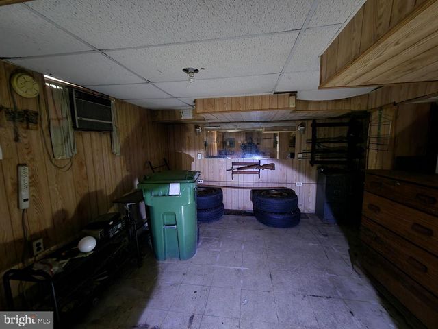 3821 STOKES DR, Baltimore, MD 21229