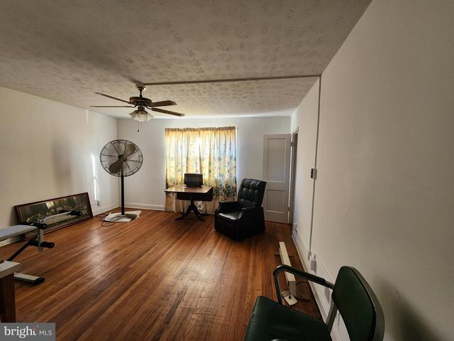 3821 STOKES DR, Baltimore, MD 21229