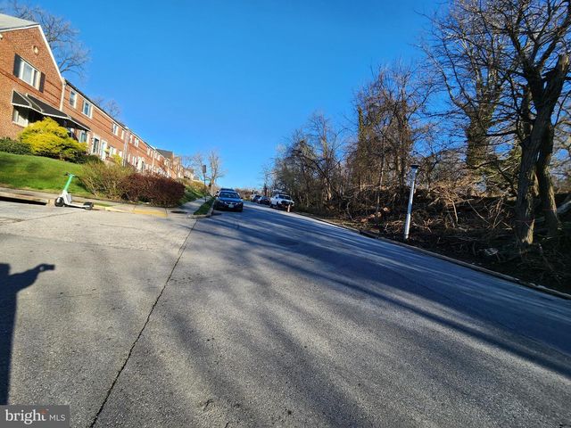 3821 STOKES DR, Baltimore, MD 21229