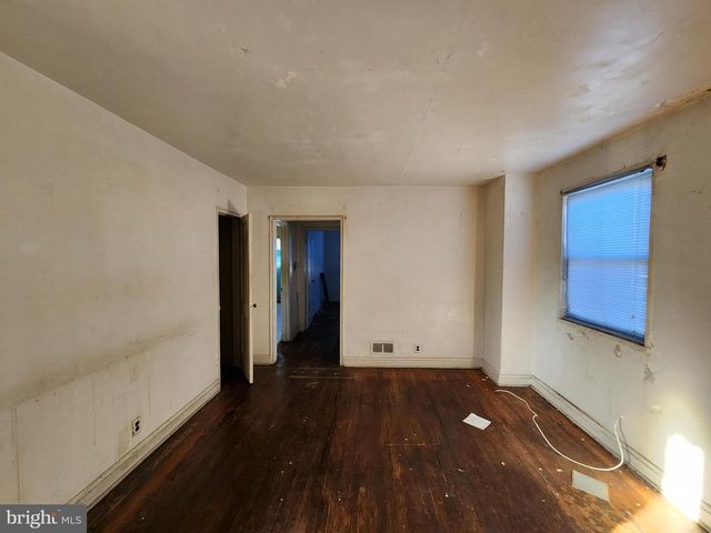 3821 STOKES DR, Baltimore, MD 21229