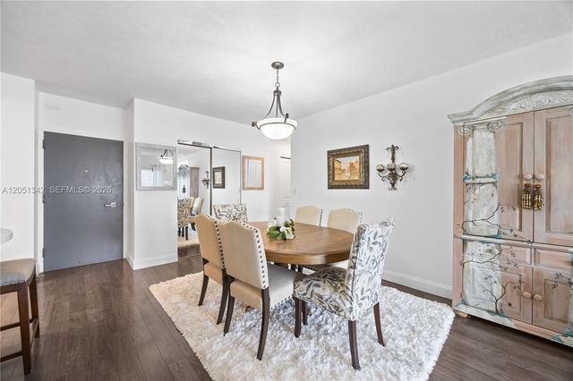 300 Bayview Dr 903, Sunny Isles Beach, FL 33160