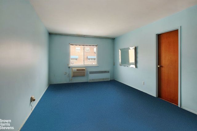 945 SCHENCK Avenue, New York City, NY 11207