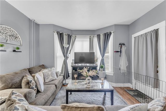 1222 W 14th Street, Lorain, OH 44052
