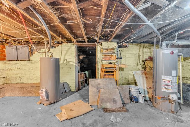 1222 W 14th Street, Lorain, OH 44052