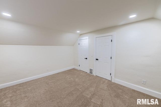 1916 N PEORIA Avenue, Peoria, IL 61603