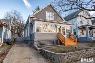 1916 N PEORIA Avenue, Peoria, IL 61603