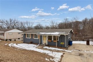 2507 NE 37th Terrace, Kansas City, MO 64116