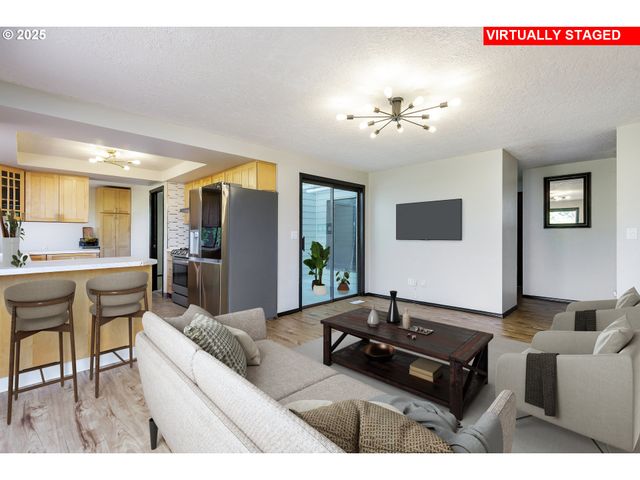 2307 Sw 24TH St, Gresham, OR 97080
