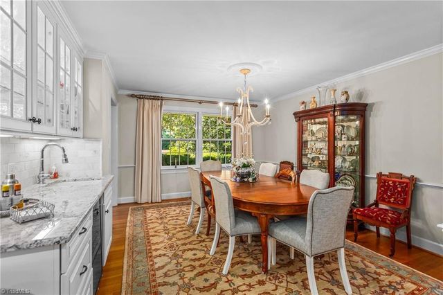 1039 Kenleigh Circle, Winston-salem, NC 27106