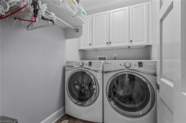 1039 Kenleigh Circle, Winston-salem, NC 27106