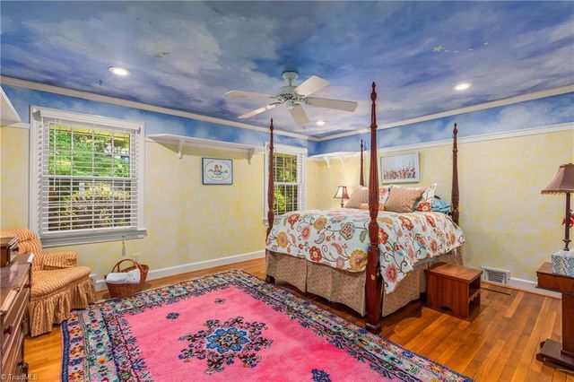 1039 Kenleigh Circle, Winston-salem, NC 27106