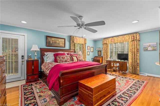 1039 Kenleigh Circle, Winston-salem, NC 27106