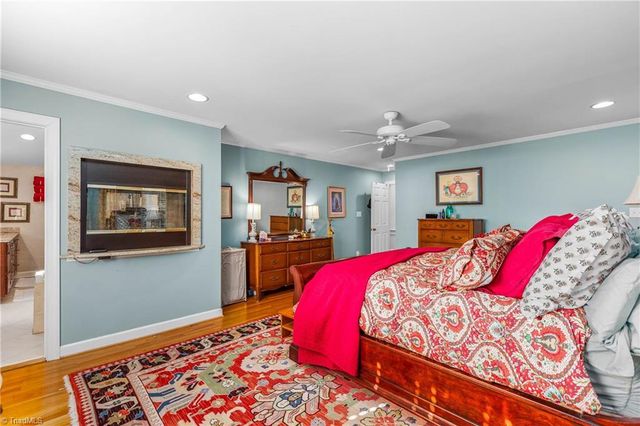 1039 Kenleigh Circle, Winston-salem, NC 27106