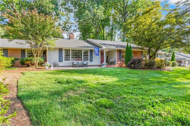 1039 Kenleigh Circle, Winston-salem, NC 27106