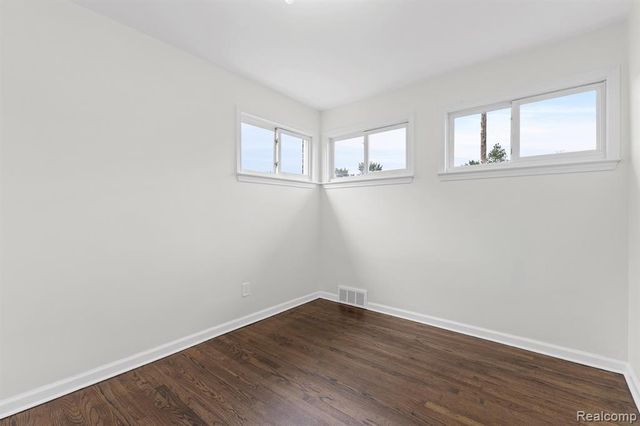 22121 Whitmore Street, Oak Park, MI 48237