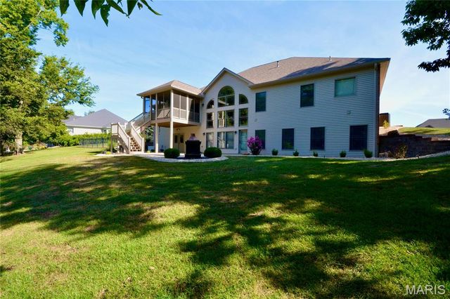 1909 Windcrest Drive, O'fallon, IL 62269