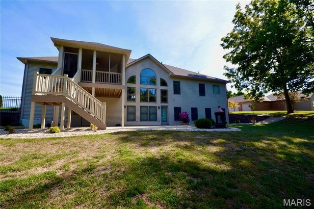 1909 Windcrest Drive, O'fallon, IL 62269