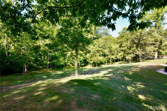 1909 Windcrest Drive, O'fallon, IL 62269