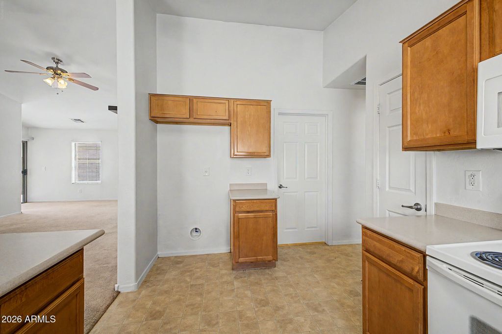 Image 13 of property listing at 43832 W ARIZONA Avenue, Maricopa, AZ 85138