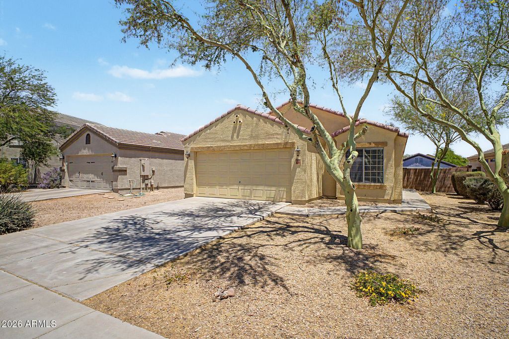 Image 2 of property listing at 43832 W ARIZONA Avenue, Maricopa, AZ 85138
