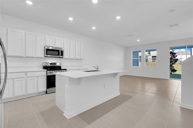 2827 MALOOF DRIVE, Davenport, FL 33837