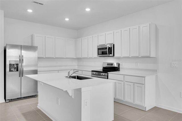 2827 MALOOF DRIVE, Davenport, FL 33837