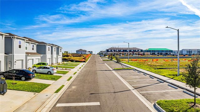 2827 MALOOF DRIVE, Davenport, FL 33837