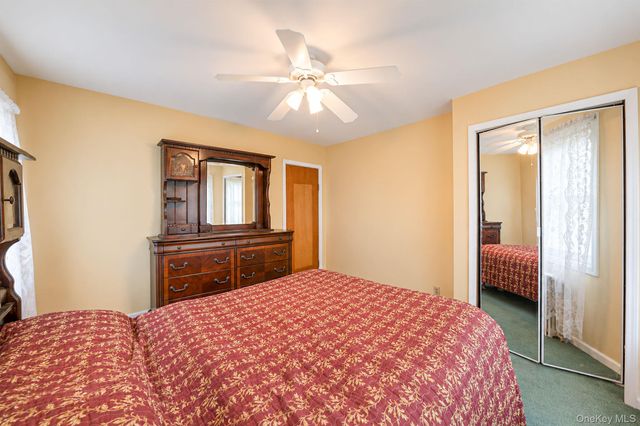 136 Sioux Street, Ronkonkoma, NY 11779