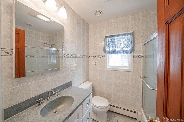 136 Sioux Street, Ronkonkoma, NY 11779