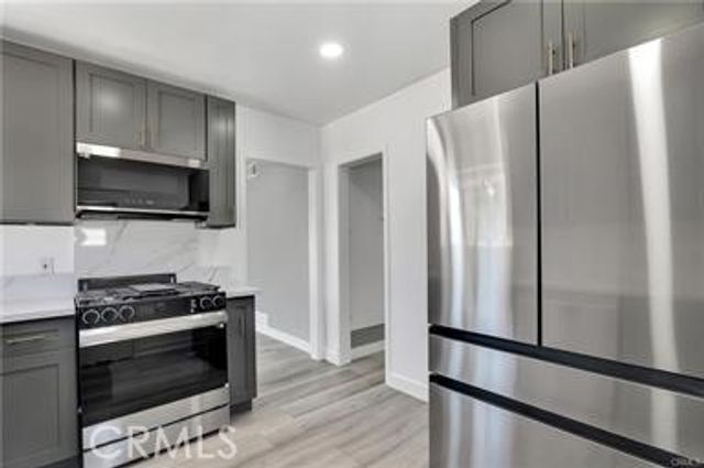 18234 Sugarman, Tarzana, CA 91356