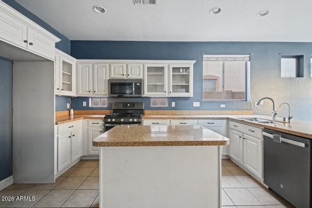 13740 W BANFF Lane, Surprise, AZ 85379