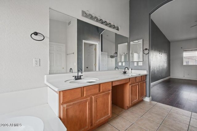 13740 W BANFF Lane, Surprise, AZ 85379