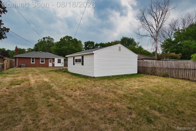 22685 Oconnor Street, St. Clair Shores, MI 48080