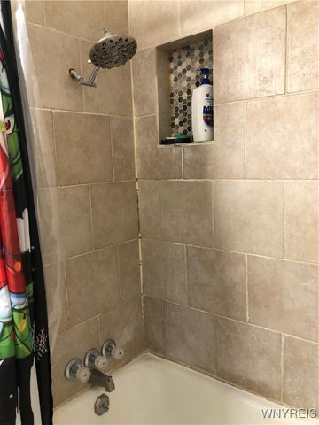 4097 Jarvis Street, Hamburg, NY 14219