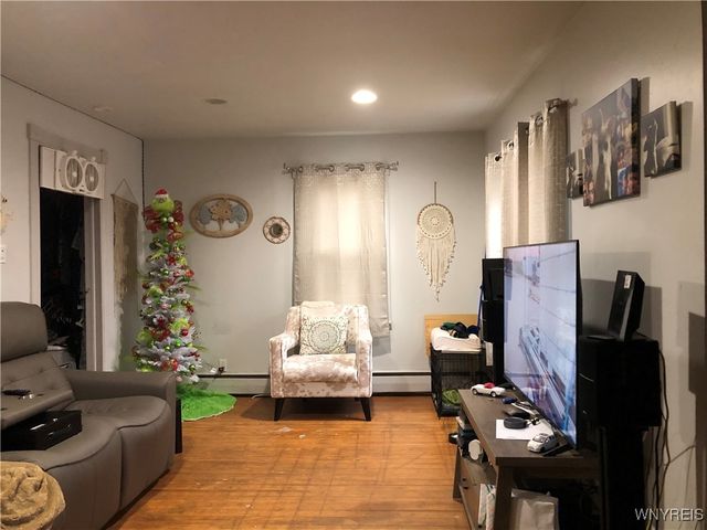 4097 Jarvis Street, Hamburg, NY 14219