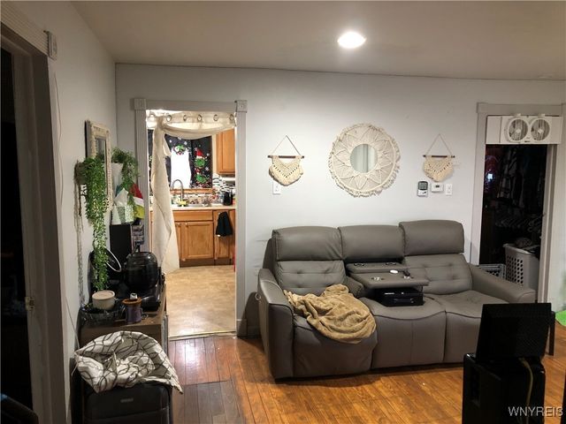 4097 Jarvis Street, Hamburg, NY 14219