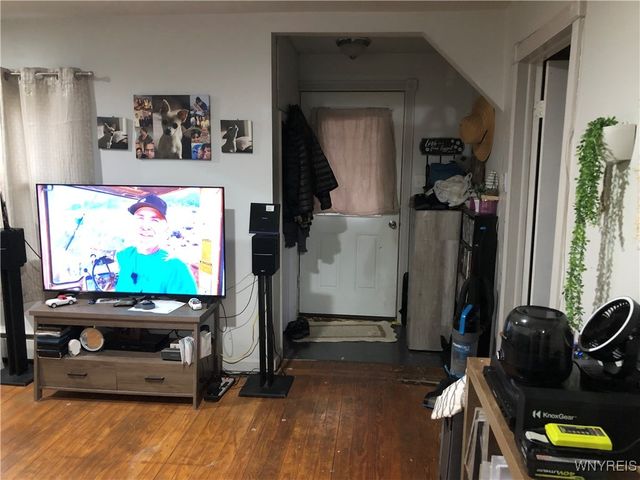 4097 Jarvis Street, Hamburg, NY 14219