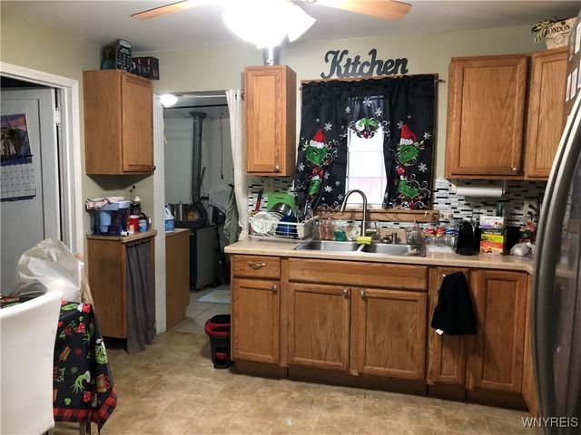 4097 Jarvis Street, Hamburg, NY 14219