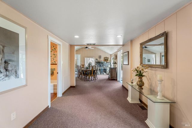 308 Jefferson Ln, Ukiah, CA 95482