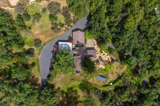 308 Jefferson Ln, Ukiah, CA 95482