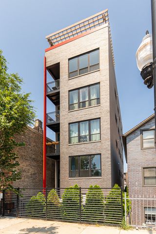 2108 W 18th Place 2, Chicago, IL 60608