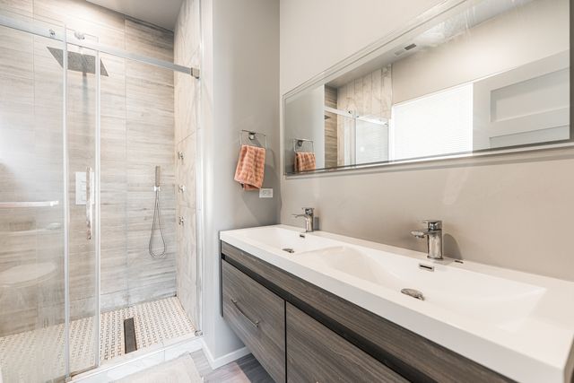 2108 W 18th Place 2, Chicago, IL 60608