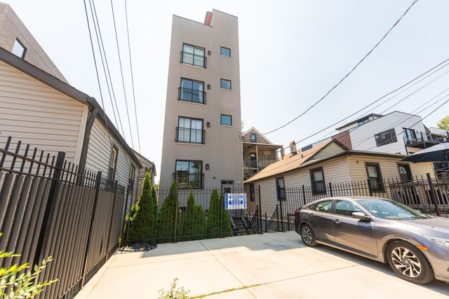 2108 W 18th Place 2, Chicago, IL 60608